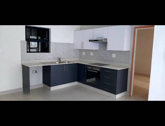 2 BEDROOM APARTMENT FOR SALE IN UMHLANGA RIDGE
